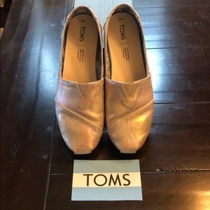 Barely worn iridescent Toms slip-ons, size 8
